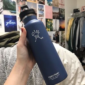 21 oz Navy Blue Hydroflask Bottle